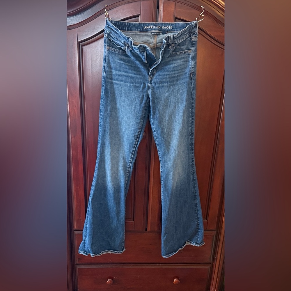 American Eagle Outfitters Women's Flare Blue Jeans